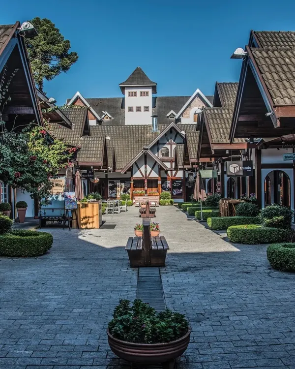 Aparecida e Campos do Jordão — sudeste